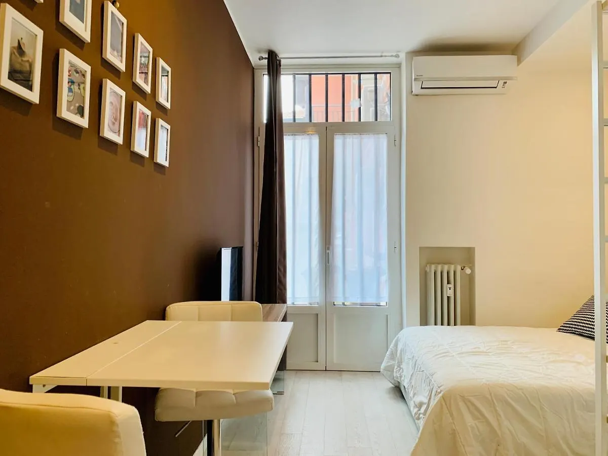 Apartamento Comfortable Studio In Via Stromboli Milán Italia